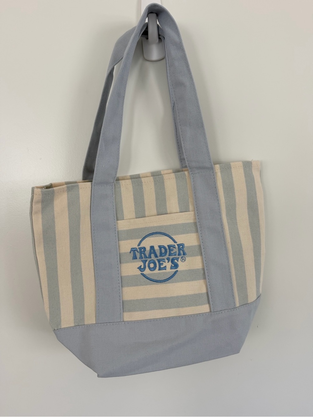 Trader joes Blue & Cream Striped Canvas Tote Bag NWT